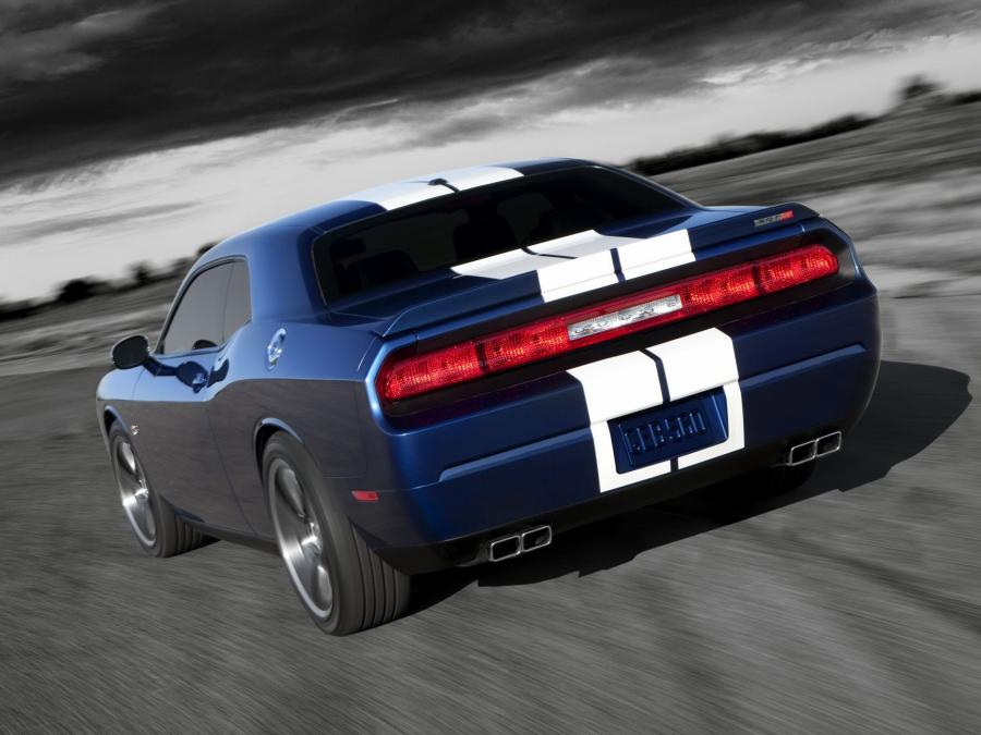  Dodge Challenger SRT8 392 Inaugural Edition 2010 года  (фото 34 из 36)
